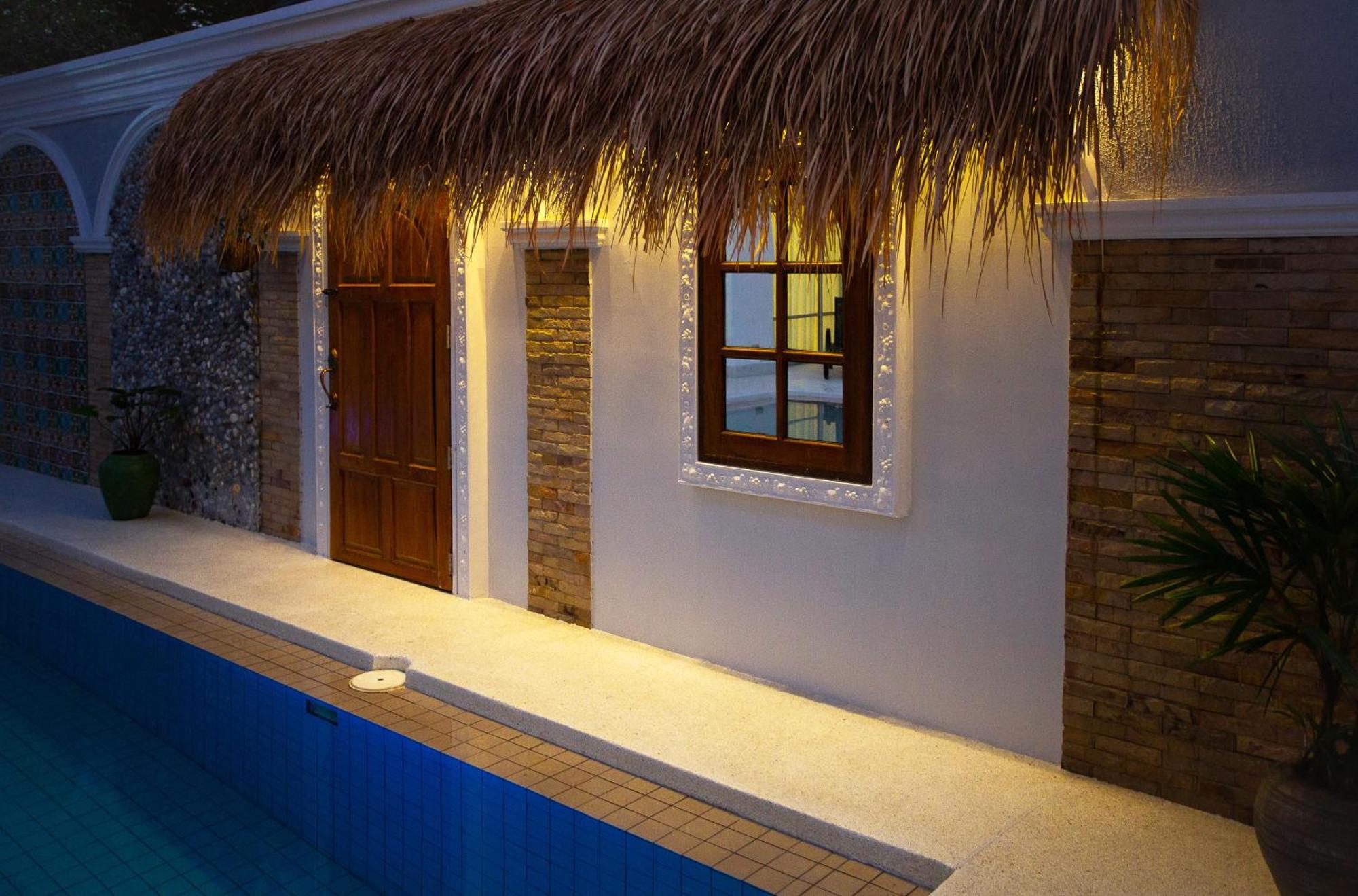 Nagawari Art Maldives Pattaya Villa Na Chom Thian Exterior foto